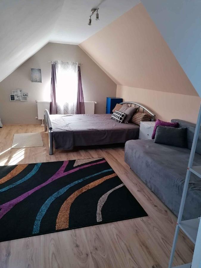 Apartments In Balatongyoeroek 34590 Zewnętrze zdjęcie