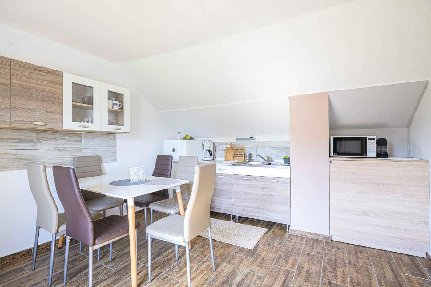 Apartments In Balatongyoeroek 34590 Zewnętrze zdjęcie